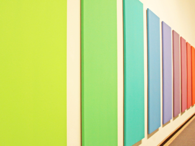 Curating Your Collection: How to Decorate a Wall with Style and Precision